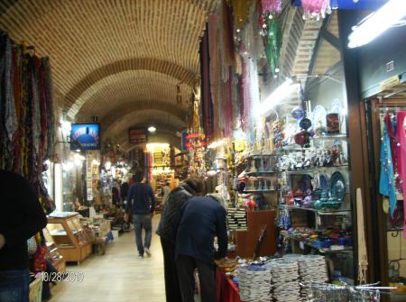 Dans le bazar (l'authentique bazar turc..)