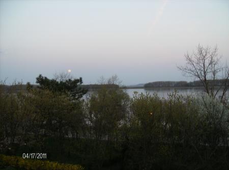 La pleine lune sur le Danube (1)